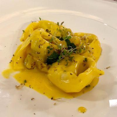 Butternut squash & chanterelle tortellini