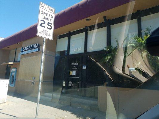 Front part of the SAG-AFTRA building in Sherman Oaks on Magnolia.