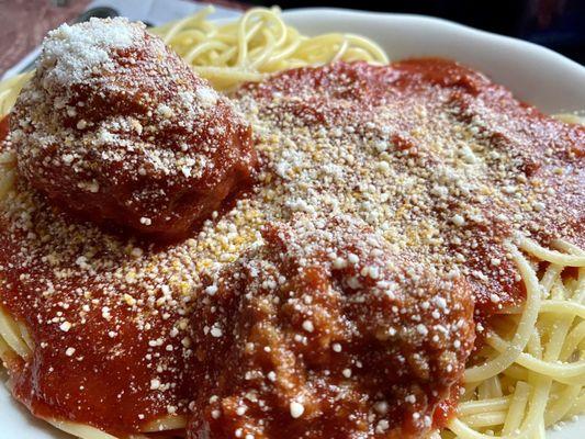 Spaghetti and meatballs