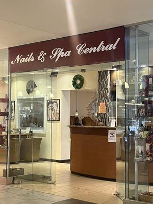 Nail & Spa Central