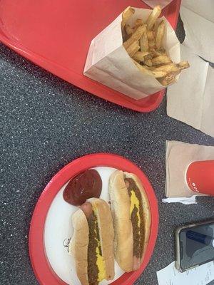 Chili dogs and fries.