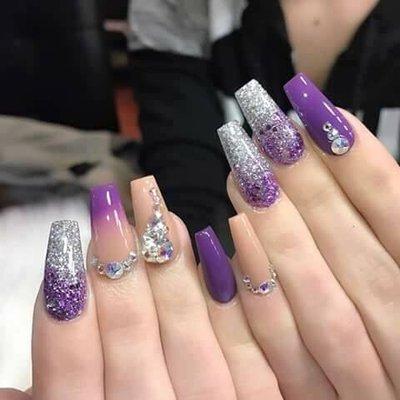 Queen Nails