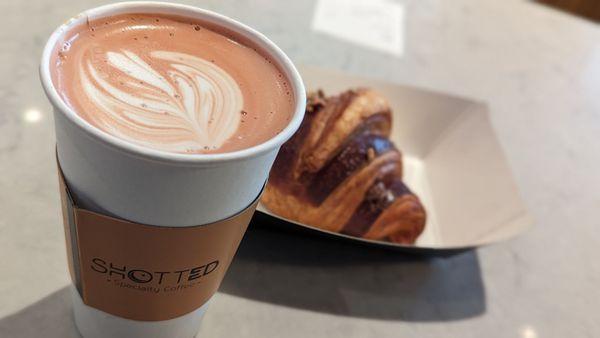 Rose Latte with Nutella Croissant