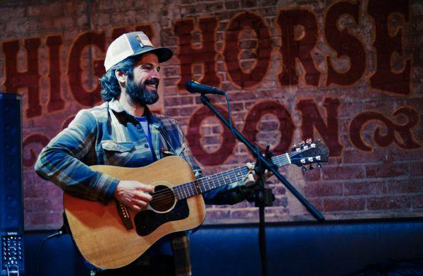 Ridin' Solo Wednesdays with live acoustic country musicians