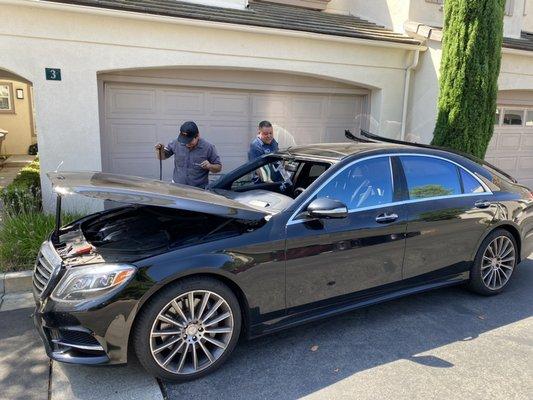 2017 Mercedes S550 windshield replacement with lane departure warning and heads up display