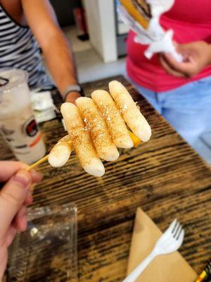 Cinnamon sugar rice cakes. A bit overpriced but pretty tasty.