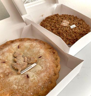 Marionberry pie & apple crumble pie