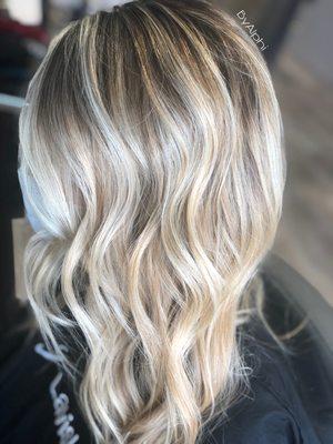 Vanilla balayage by Alphi