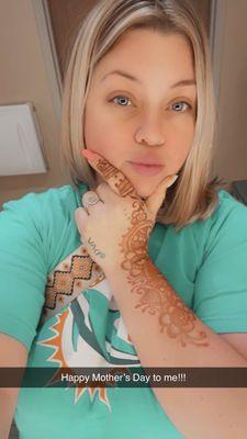 Henna, hair & eyebrows