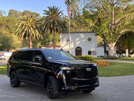 2023 Cadillac Escalade ESV for airport, weddings, wine tours, concerts and more.