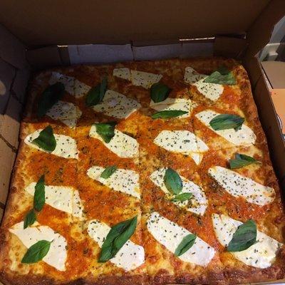 Grandpa pizza - Sicilian thin crust with vodka sauce