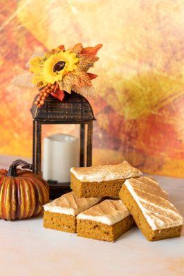 Pumpkin bars with cream cheese frosting