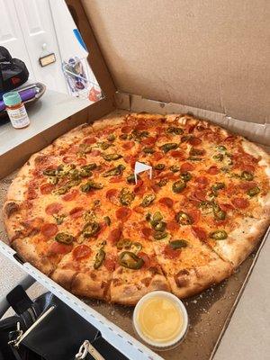 Pepperoni & jalapeño extra large