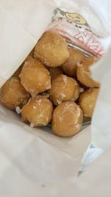 14 Glazed Donut Holes   @hybrideater