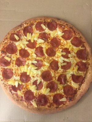 Pepperoni and pineapple (delicious)