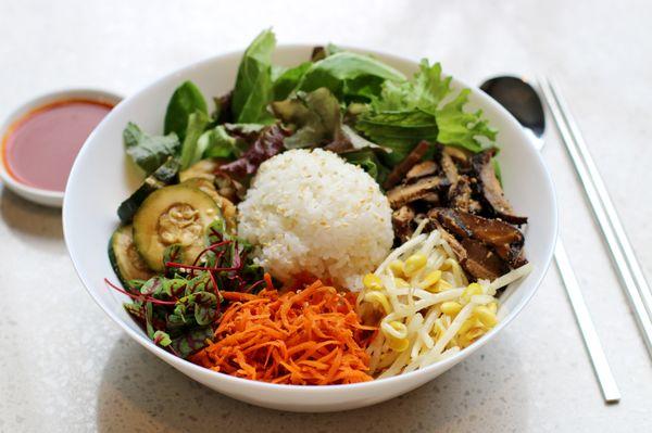 Bibimbap Mixed Rice Bowl with gochujang dressing (vegan)