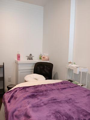 I am a solo esthetician, providing outstanding customer service, don't wait, and schedule your facials