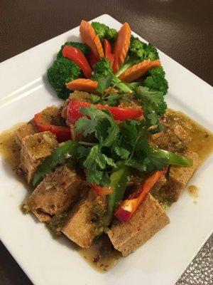 Tofu with green chili garlic sauce