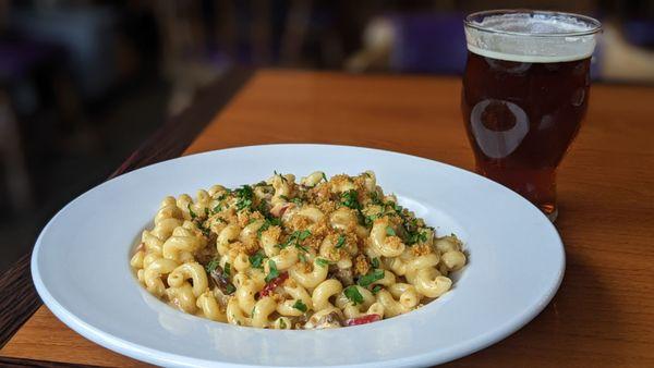 Italian Sausage Mac with fennel sausage and red peppers, served with Bet It All On Red - Irish Red Ale