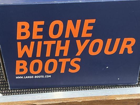 Lang boot box