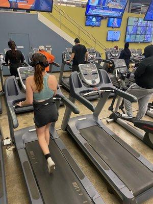 When staff finish reading my reviews, the third treadmill from the left in the middle row needs an 'out of order sign.'