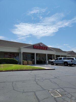 Garden Pick Market, Escondido