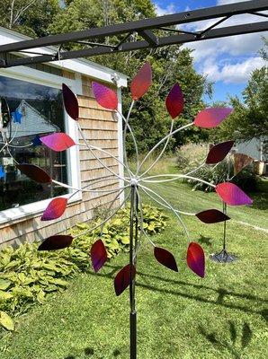 24" Double Petals garden Wheel - Red/Purple