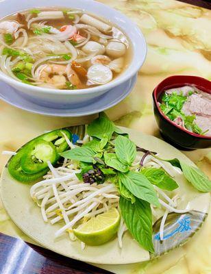 Delicious Seafood Pho, garnish & a side of Brisket