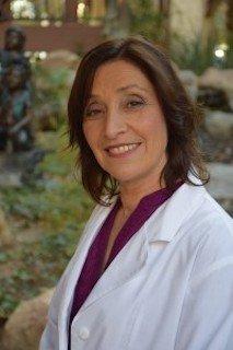 Dr. Laara is known for her sincere, innovative, intuitive, and holistic approach to patient care since 1979.