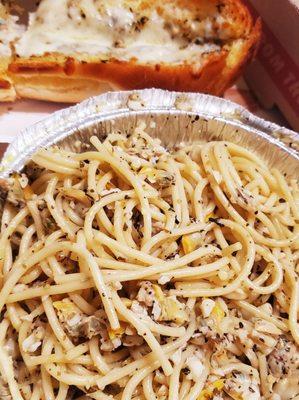 Spaghetti with Clam/ White Sauce and the Cheesy Garlic Bread