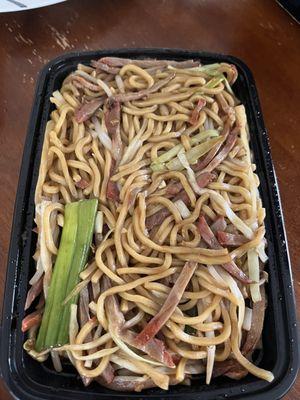 835. Roast Pork Lo Mein