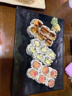 3 roll sushi lunch special! Sweet potato roll, California roll, and spicy tuna roll. All delicious!