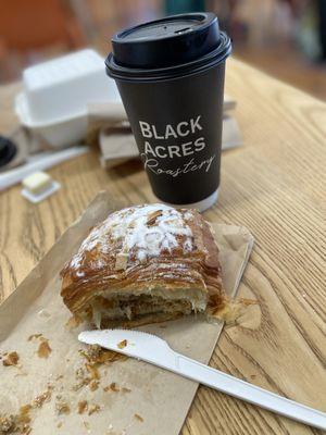 Almond croissant and Gingerbread Latte @blackacresroastery