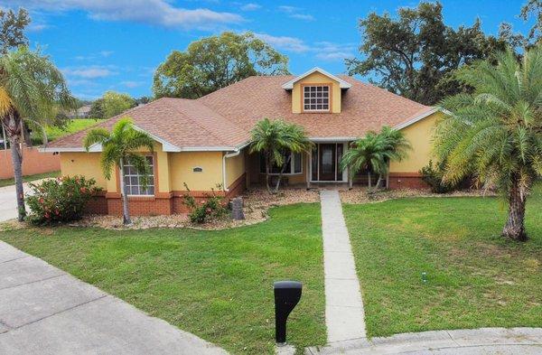 Beautiful Lakeland Florida Home - Just Listed