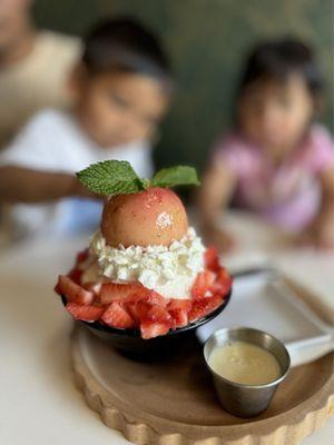 New bingsoo flavor: peach strawberry