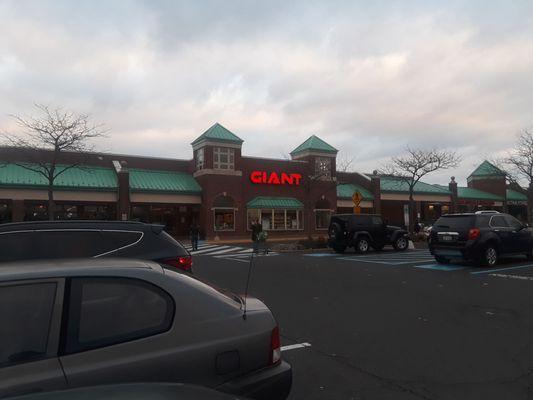 GIANT Food Stores Pharmacy