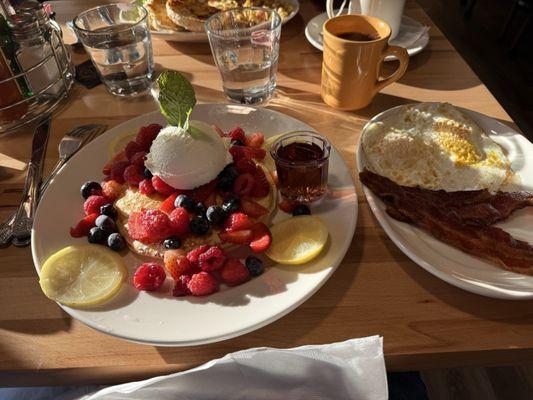 Lemon Ricotta Pancakes