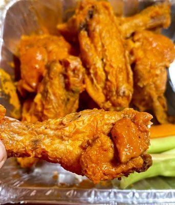 8 piece Buffalo Wings - drum close up