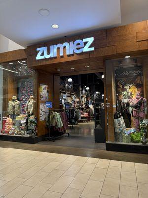 Zumiez