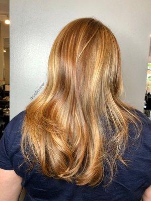 Diffused high and lowlights for a soft natural blend.