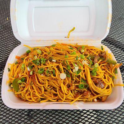 Chicken Chow Mein...super flavorful!  Chowmin