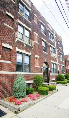 Heath Court Apartments at 110 E. Columbia Avenue, Palisades Park, NJ 07650