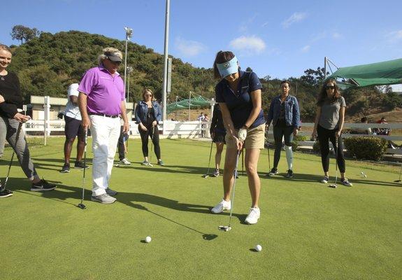 Group Putting Clinic