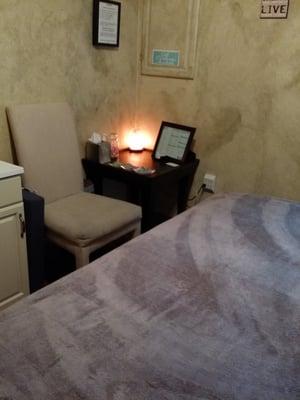 Come relax in my treatment room with a refreshing facial or relaxing Massage