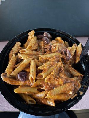 Penne Pasta with Grilled Chicken, Cheese and Olives