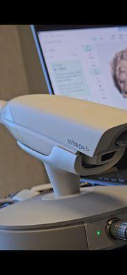 State-of-the-art 3Shape tooth scanner used by Dr. Georgaklis.