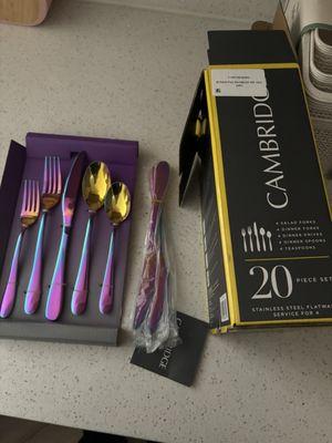 Well it only came with these when it says 20piece set