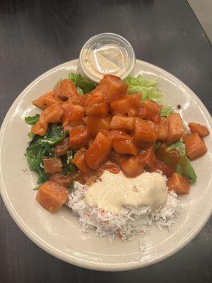 Spicy salmon bowl