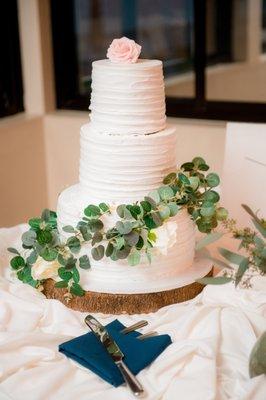 The most beautiful wedding cake!