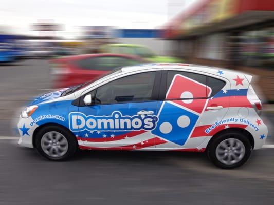 Dominos trusts Kranken Signs Vehicle Wraps in Atlanta. You should too.